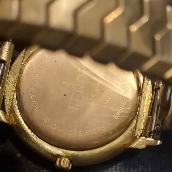 VINTAGE Y2K Fendi Women's Watch - Picture 6 of 8